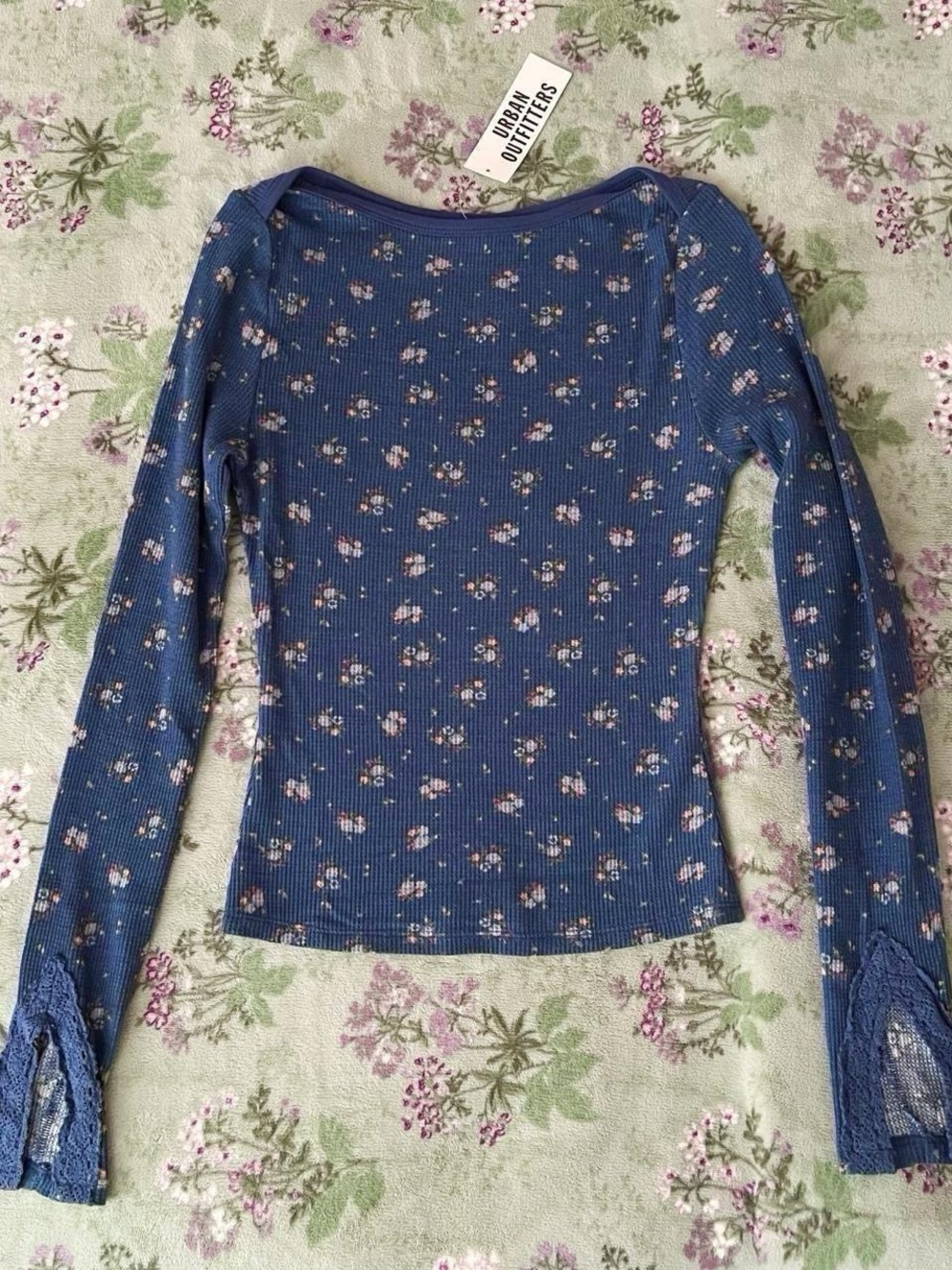 Urban Outfitters Kimchi Blue Navy Floral Waffle Knit Thermal Long Sleeve 💙